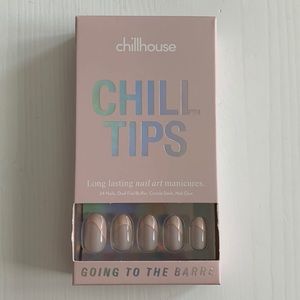 Chill Tips from Chillhouse! Press-on Nails “Going To The Barre”